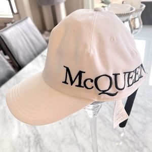 Alexander McQueen logo-embroidered baseball cap